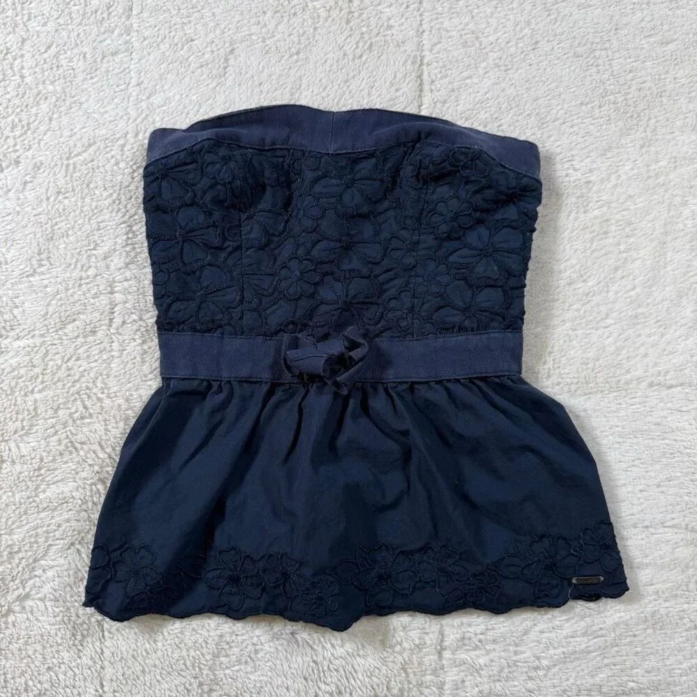 Vintage Y2K Hollister Co. Women’s Navy Blue  Floral Strapless Top Tank Shirt